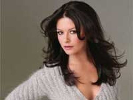 मां-बेटी की भूमिका में लैंसबरी-जेटा