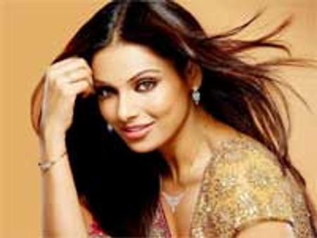 बांग्ला फिल्मों के मोह में बिपाशा