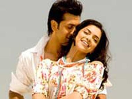 कैट ने रनबीर-दीपिका को अकेला छोड़ा