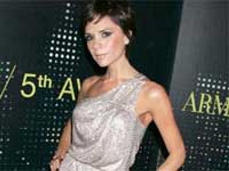 रैंप पर नजर आईं विक्टोरिया