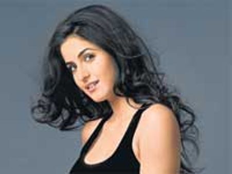 टिवटर पर कैटरीना नहीं कोई और!