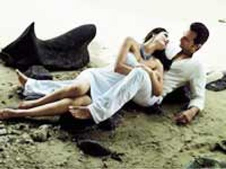 उदयपुर पहुंचे सैफ-करीना