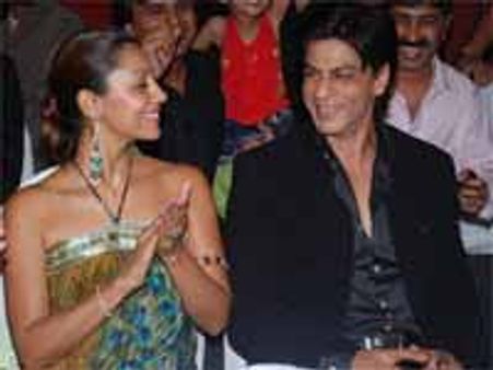 गौरी मिनी स्कर्ट में नापसंदः शाहरुख