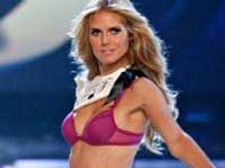 गर्भवती हेडी क्लम का चॉकलेट शूट