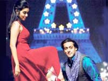 'लंदन ड्रीम्स' के प्रचार पर रोक