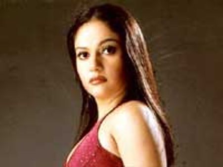 'असीमा' के साथ लौटी ग्रेसी सिंह