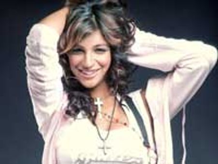 संगीत है पहला प्यार : अनुष्का