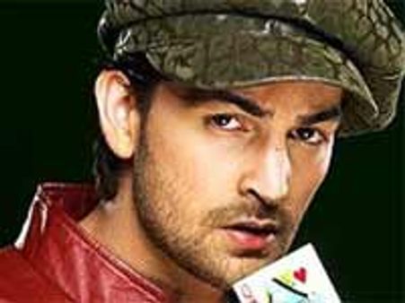 रणबीर से मुकाबला करते हैं नील