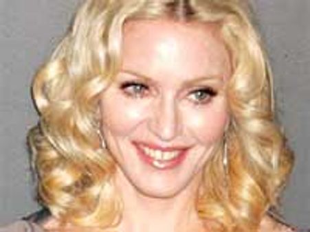 'डोल्क एंड गब्बाना' का नया चेहरा मैडोना