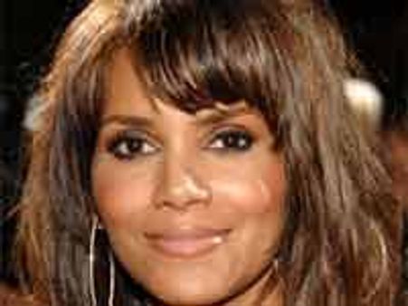 हेल बेरी को भाते थे हिंसक पुरुष