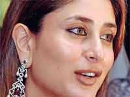 मम्मी से डर लगता है बेबो को