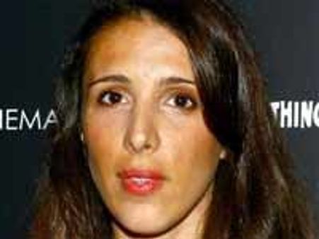 जॉन केरी की बेटी गिरफ्तार