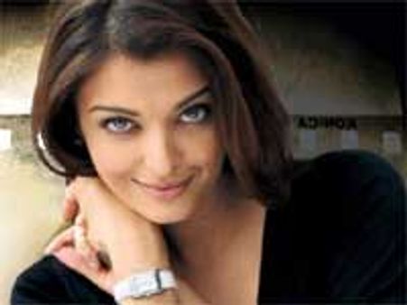 'पा' के प्रीमियर पर रहेंगी ऐश्वर्या