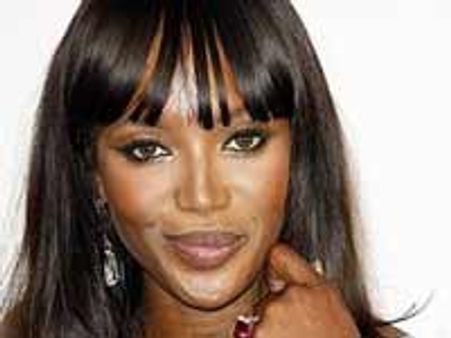 नेओमी की प्रशंसक ने किया हंगामा