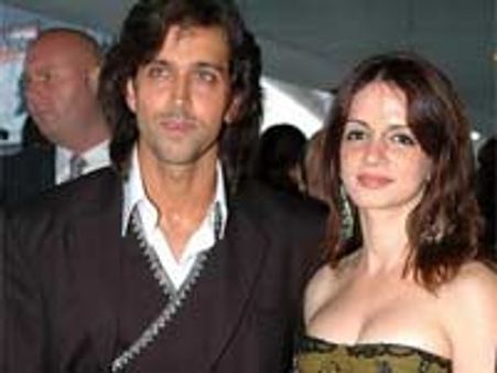 रितिक की पार्टी रुकवाने पहुंची पुलिस