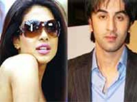 प्रियंका, रनबीर ने निभायी साजिद से नातेदारी