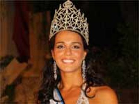 जिब्राल्टर की कैएने बनीं मिस वर्ल्ड