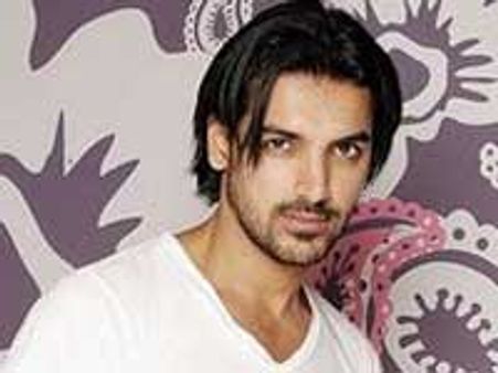 बाघ संरक्षण पर डाक्यूमंट्री बनाएंगे जॉन