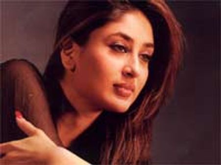 बीमार करीना की हालत सुधरी