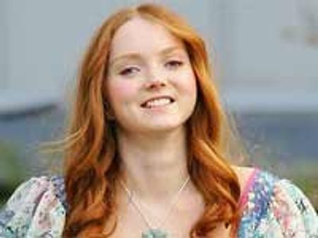 मॉडलिंग छोड़ अभिनेत्री बनेंगी लिली