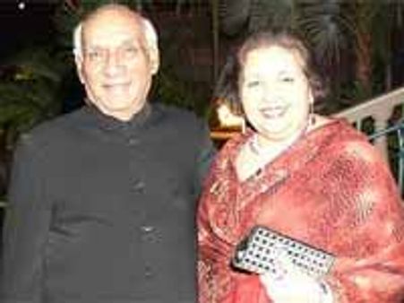 आदित्य की मम्मी ने रानी को अपनाया