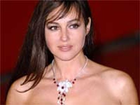 प्रेग्नेंट हैं अभिनेत्री मोनिका बालूची