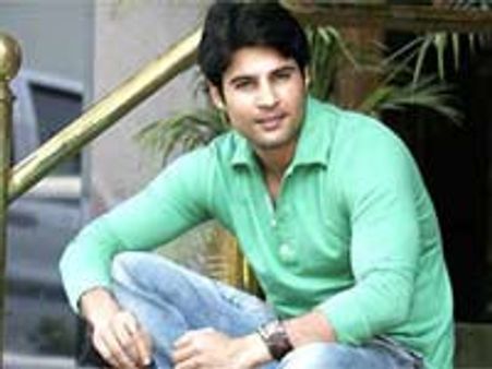 राजीव दिखेंगे 'जोकर' में