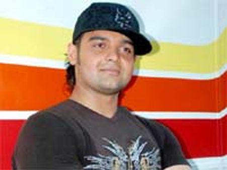 मिमोह ने बार टेंडर की जिंदगी जी