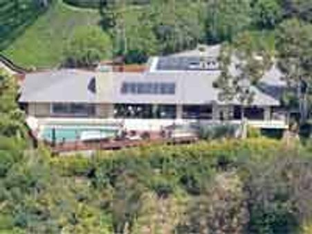 देखें एनिस्टन के सपनों का महल