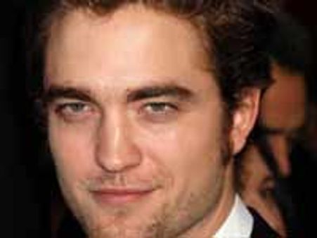 प्रशंसकों से मिले तोहफों से हैरान हैं पैटिन्सन