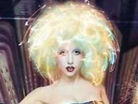 लेडी गागा का 'टेलीफोन' अश्लील नहीं