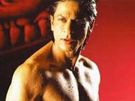 शाहरुख ने दिए 'सिक्स पैक एब्स' के टिप्स