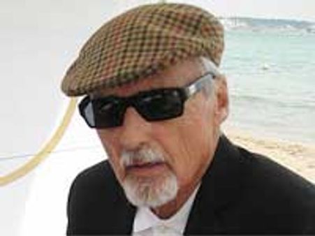 अभिनेता डेनिस हूपर को सम्मान