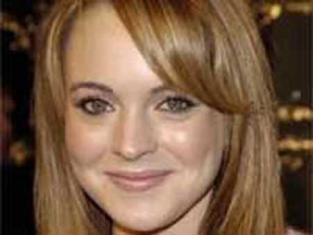 लिंडसे को अकेला नहीं छोड़ेंगे उनके पिता !