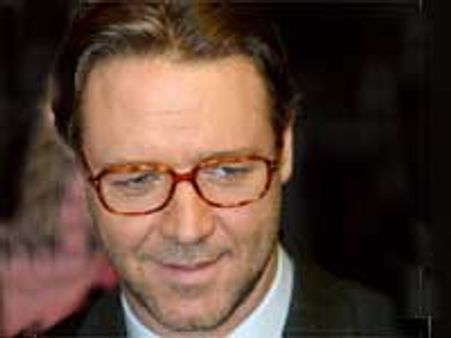 'रॉबिन हुड' में खलनायक थे रसेल