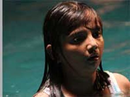 नहीं डरा पायी रामू की फूंक 2