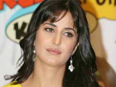 मायूस होकर लौटी कैटरीना!