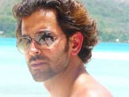 रितिक की मीडिया कर्मियों से तू-तू मैं-मैं