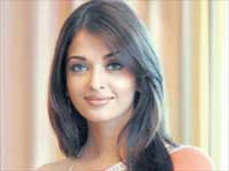 कान समारोह में भारतीय परिधान पहनेंगी ऐश्वर्या