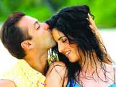 बात नहीं कर रहे सलमान-कैटरीना