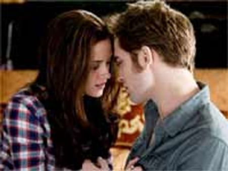 एमटीवी मूवी पुरस्कारों पर न्यू मून का कब्जा