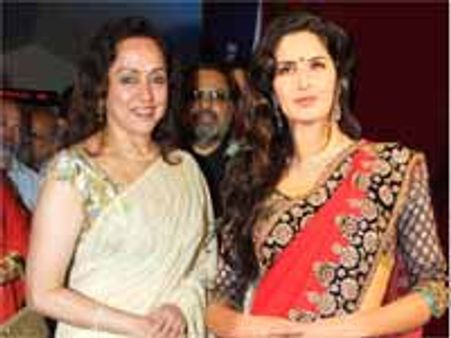 हेमा मालिनी बनेगी कैटरीना!