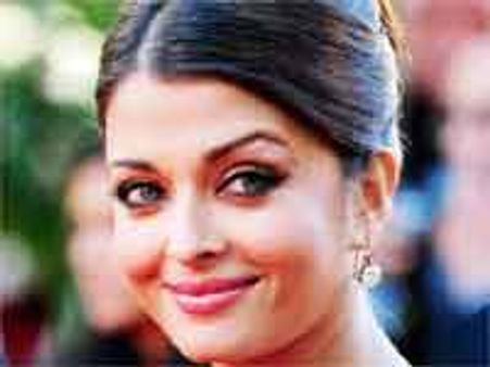 सेक्स सीन के चलते ऐश ने ब्रैड पीट को किया इंकार