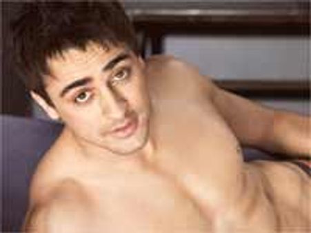 शर्टलेस इमरान में हैं जबरदस्त सेक्स अपील!