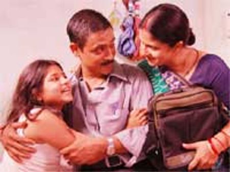 आम आदमी की कहानी है 'माधोलाल कीप वॉकिंग'