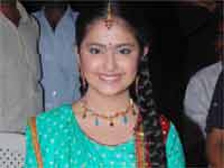 आज दिखेगी कलर्स पर नई आनंदी