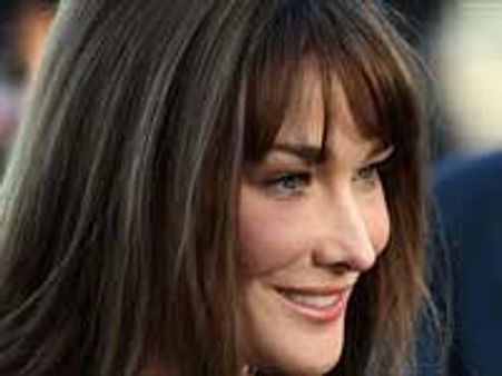 एलेन की फिल्म में कार्ला ने दिए 32 रिटेक