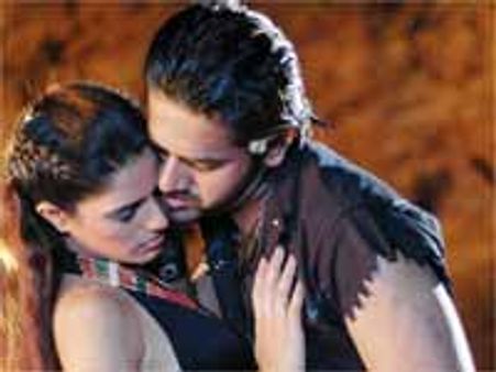 प्रीव्यू : 'एक आदत'