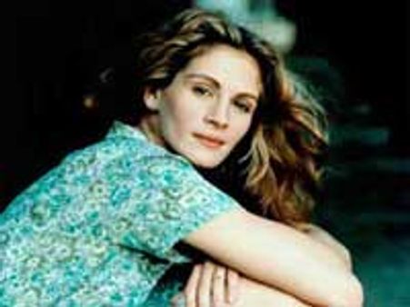 जूलिया रॉबर्ट्स को पसंद है सिलाई-बुनाई