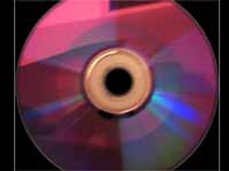 पायरेसी के लिए जिम्मेदार हैं 'सिनेमा हॉल संचालक'